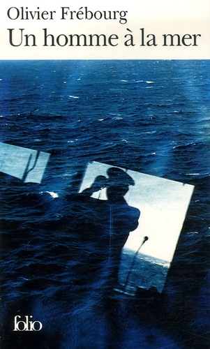 Un homme à la mer