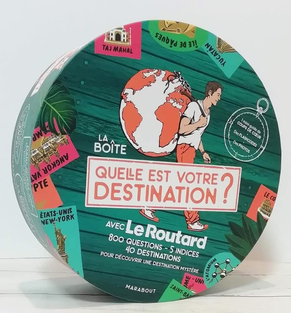 La boîte Quelle est votre destination ?  - 800 questions - 5 indices - 40 destinations pour découvrir une destination mystère. Avec 1 livret, 240 cartes et 1 dé
