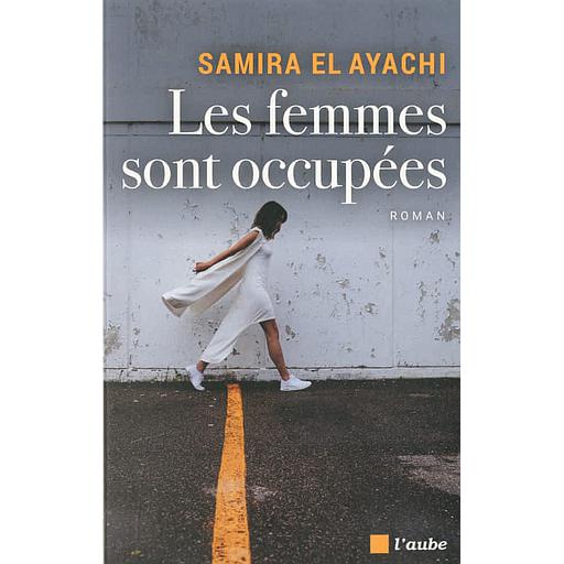 Les femmes sont occupées