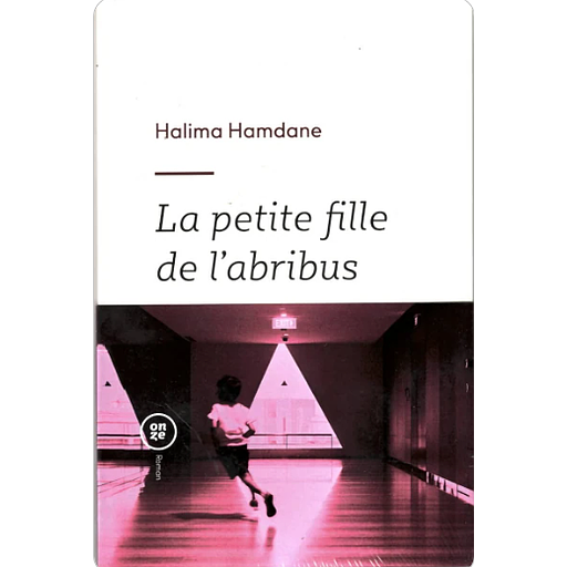 La petite fille de l'abri bus