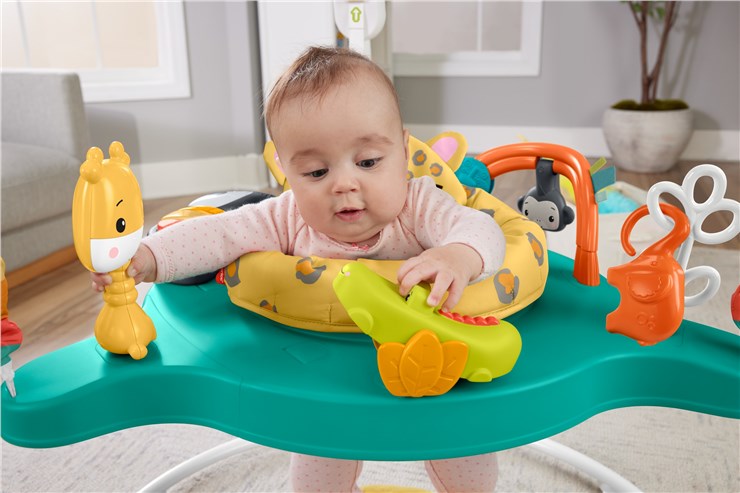 Fisher-Price Jumperoo Leopard Baby Activity Centre with Sounds and Lights, Interactive Vertical Oscillation Carrycot, Children's Toy, From 12 Months, HND47